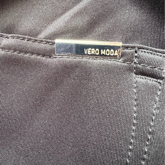 Vera Moda black pants in size Small. Excellent condition. - Picture 5 of 13